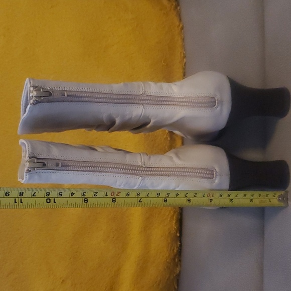 Indeed Zip Up Bootie - Picture 10 of 14